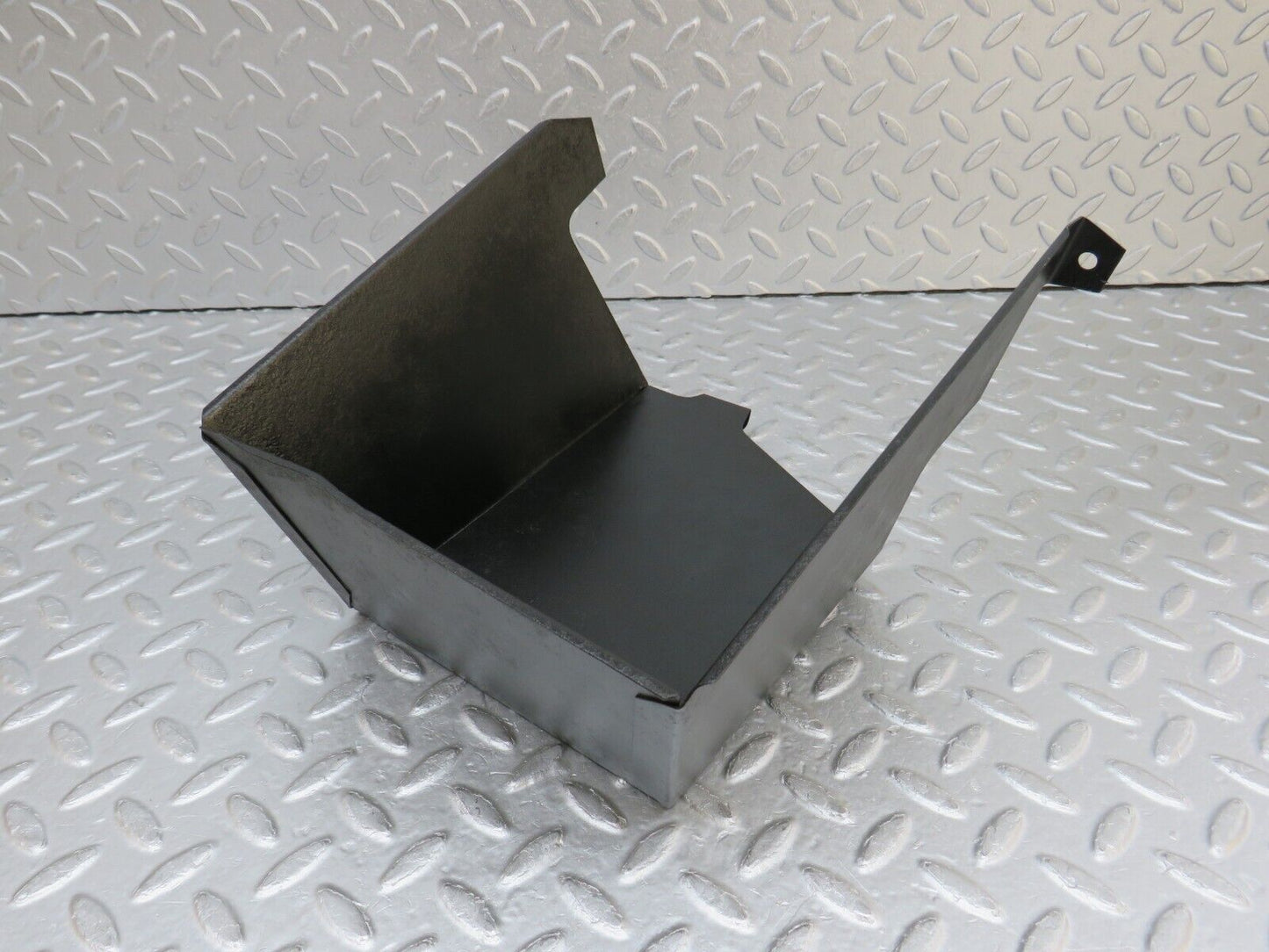37545 Mercedes-Benz W109 300SEL Fuel Pump Cover