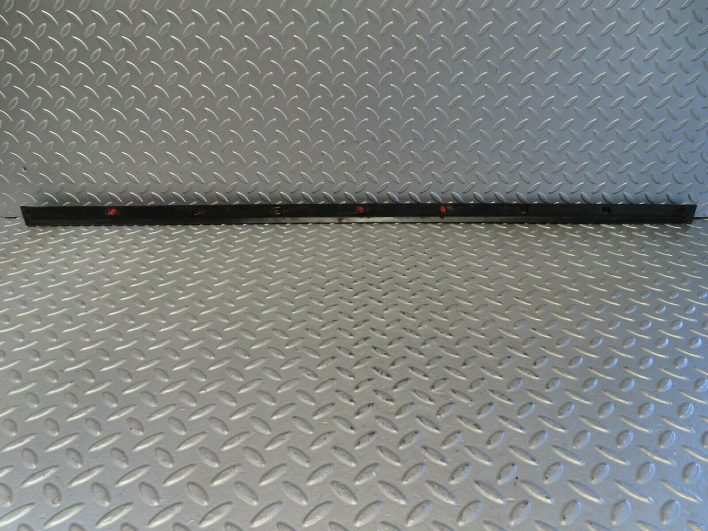15729 Mercedes-Benz R107 450SL Coupe Left Door Centre Moulding Trim