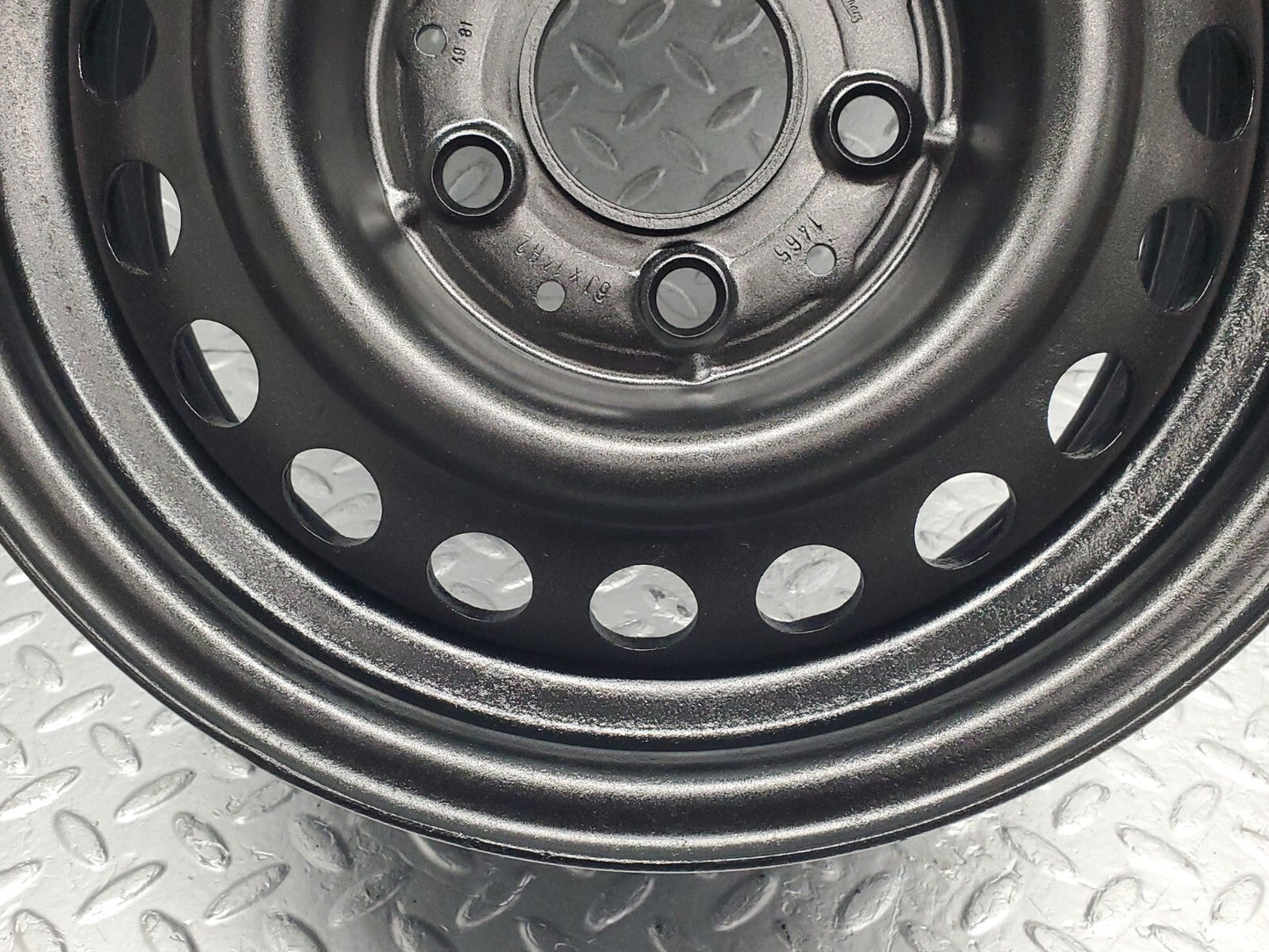 44999332