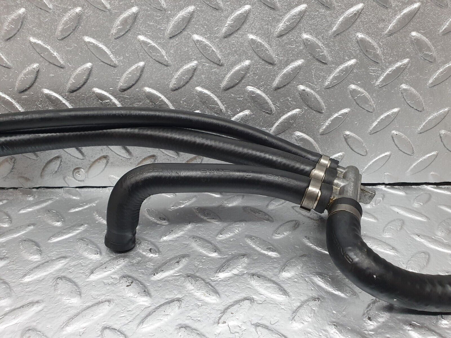 42813 Mercedes-Benz W201 190 2.0L Distributor For Carburettor With Hoses 1022030029 1022030682 1022031182
