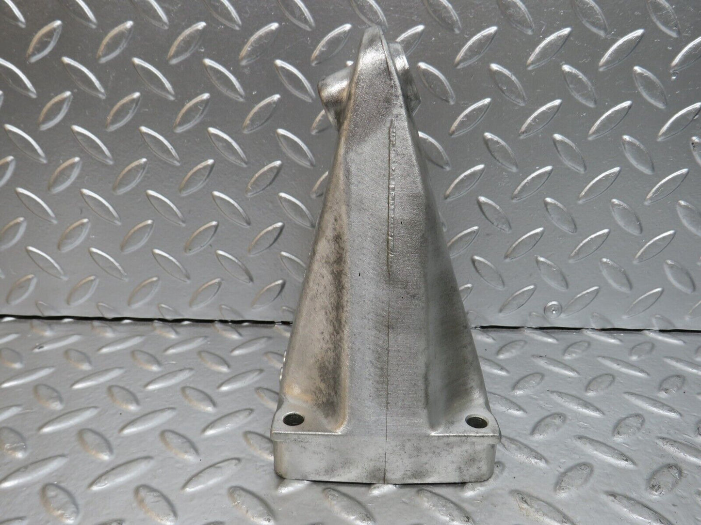 24831 Mercedes-Benz W140 S320 Engine Mount Bracket Right Side 6032235304