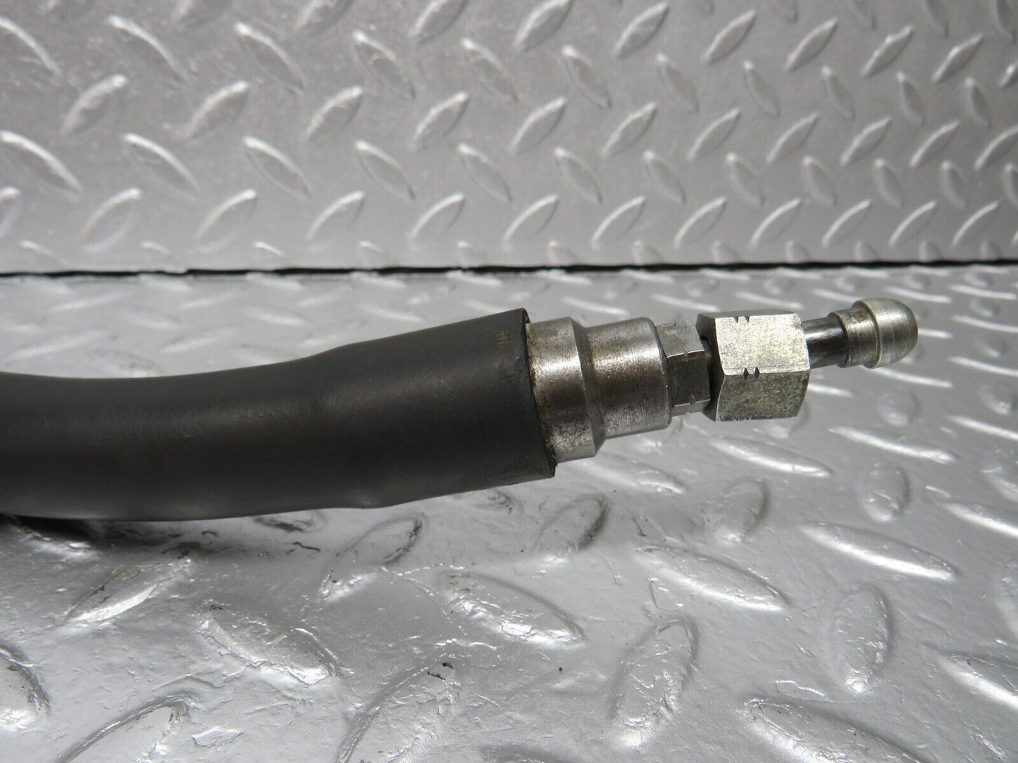 40074 Mercedes-Benz R107 350SL Fuel Pipe Line
