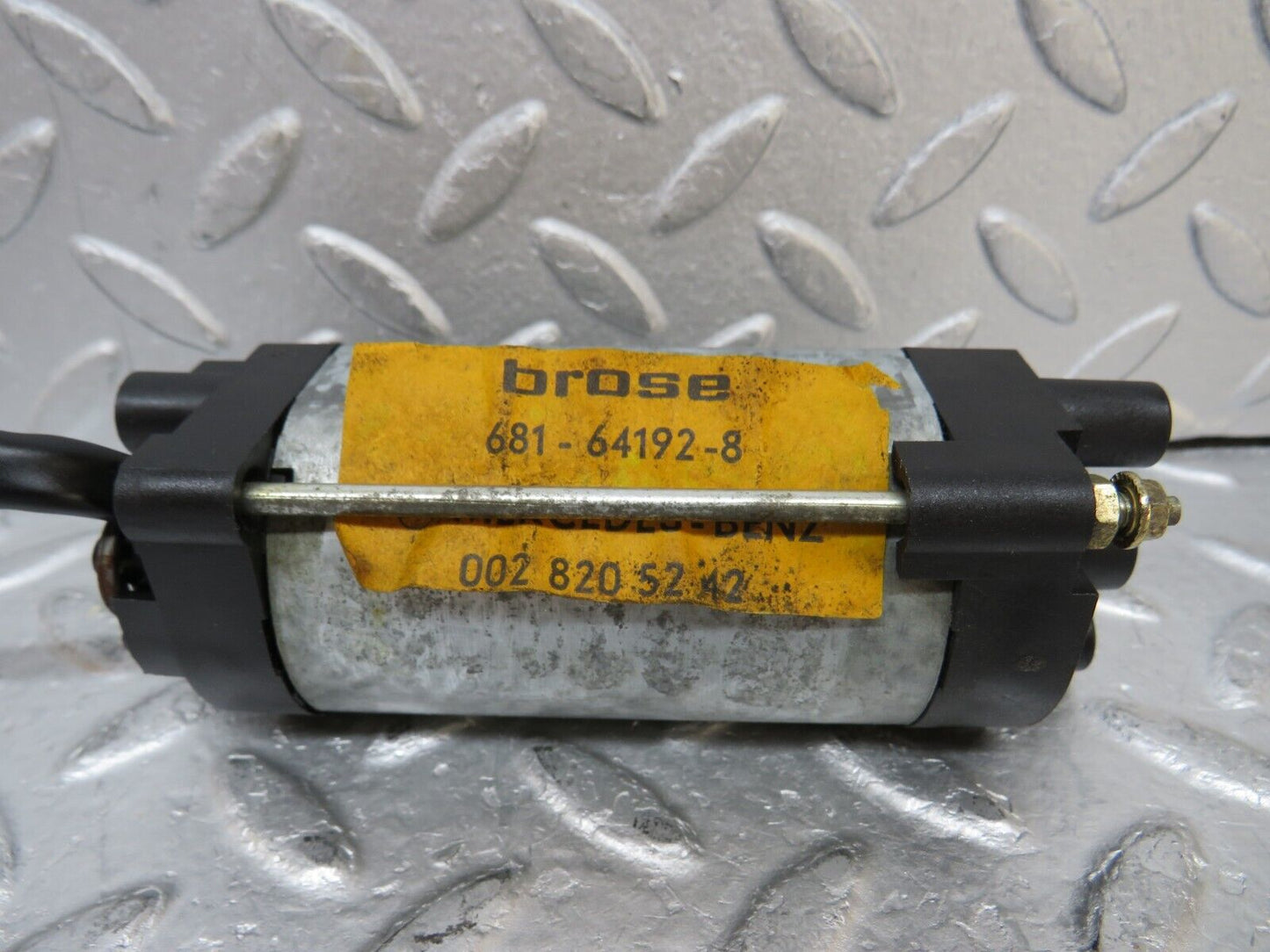 37066 Mercedes-Benz C126 420SEC Coupe Front Left Seat Adjustment Motor Brose