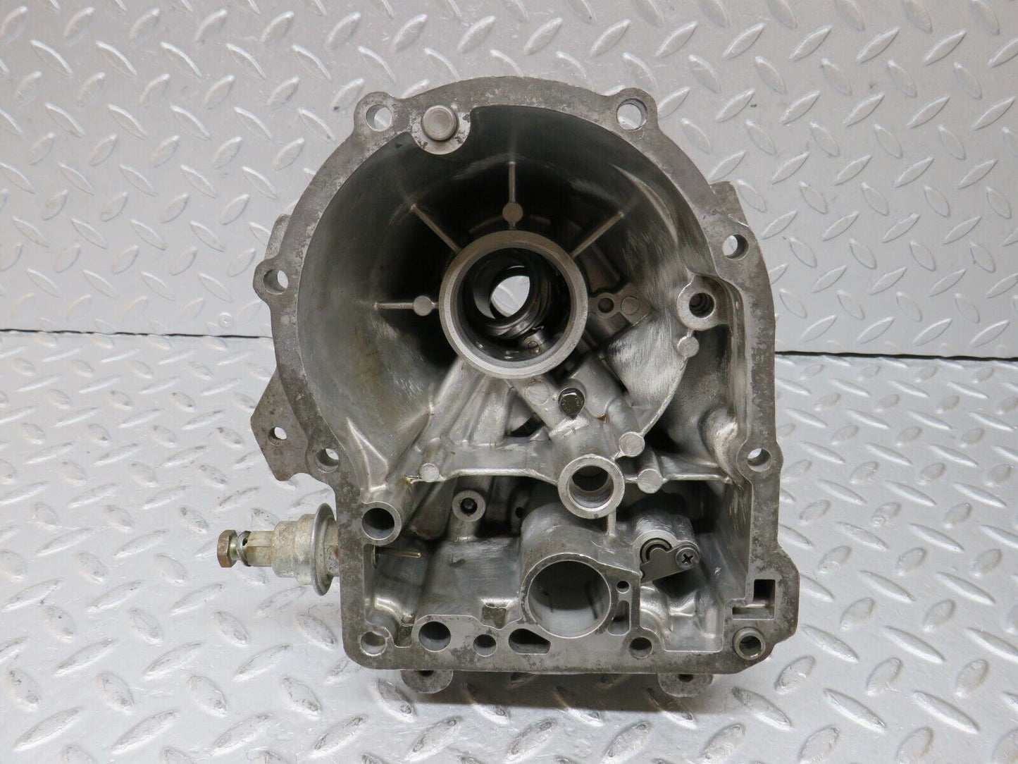 36428 Mercedes-Benz R107 450SL Automatic Gearbox Rear Housing 1152705811