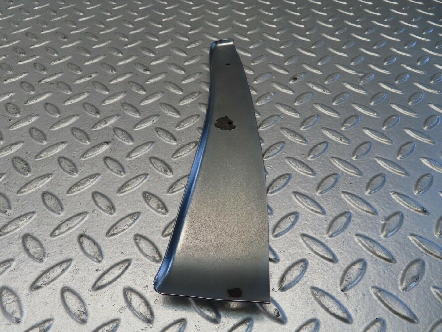 11656 Mercedes-Benz R107 450SL Right Door Chrome Cover