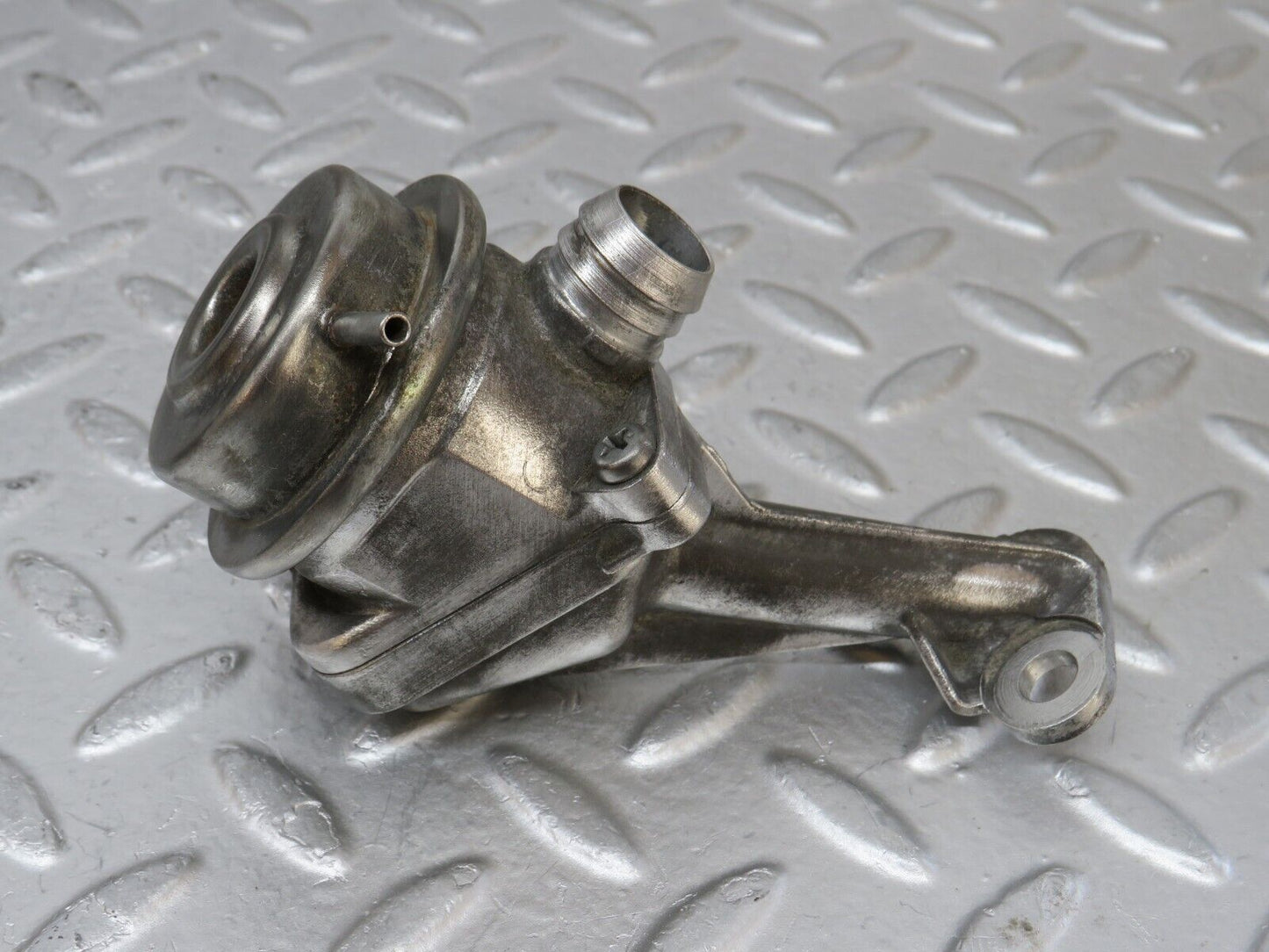 34941 Mercedes-Benz W210 320E Exhaust Gas Recirculation Valve EGR 0021403560