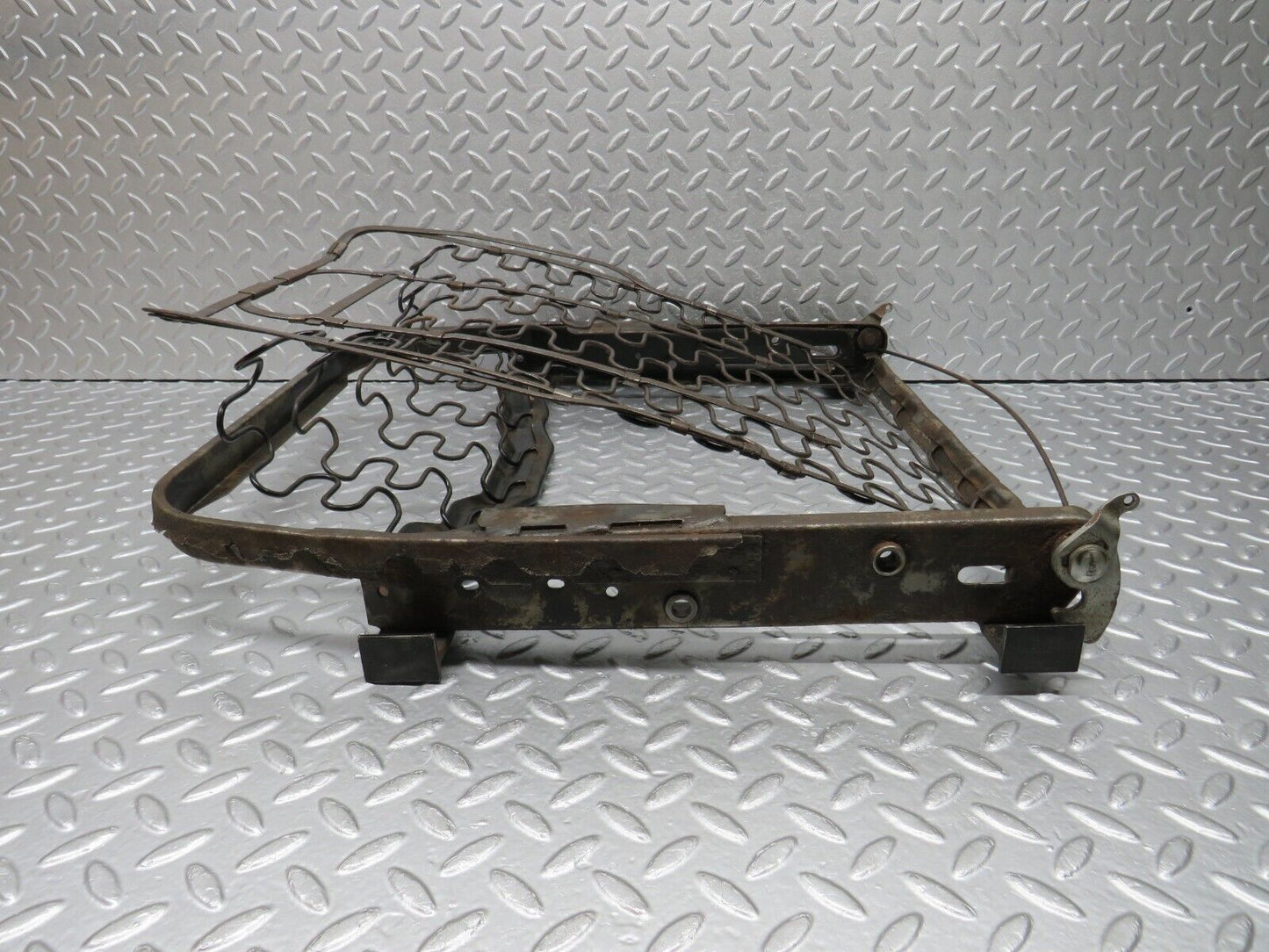 39983 Mercedes-Benz R107 350SL Coupe Front Seat Base