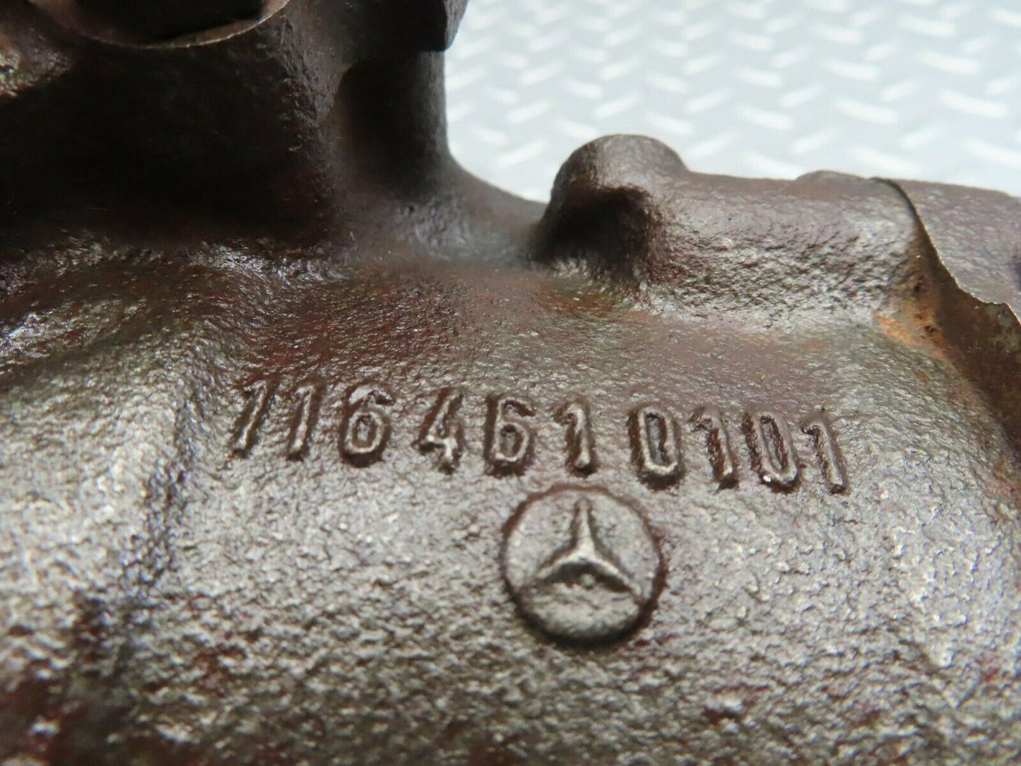 7159 Mercedes-Benz C107 350SLC Coupe Steering Box 1164610101