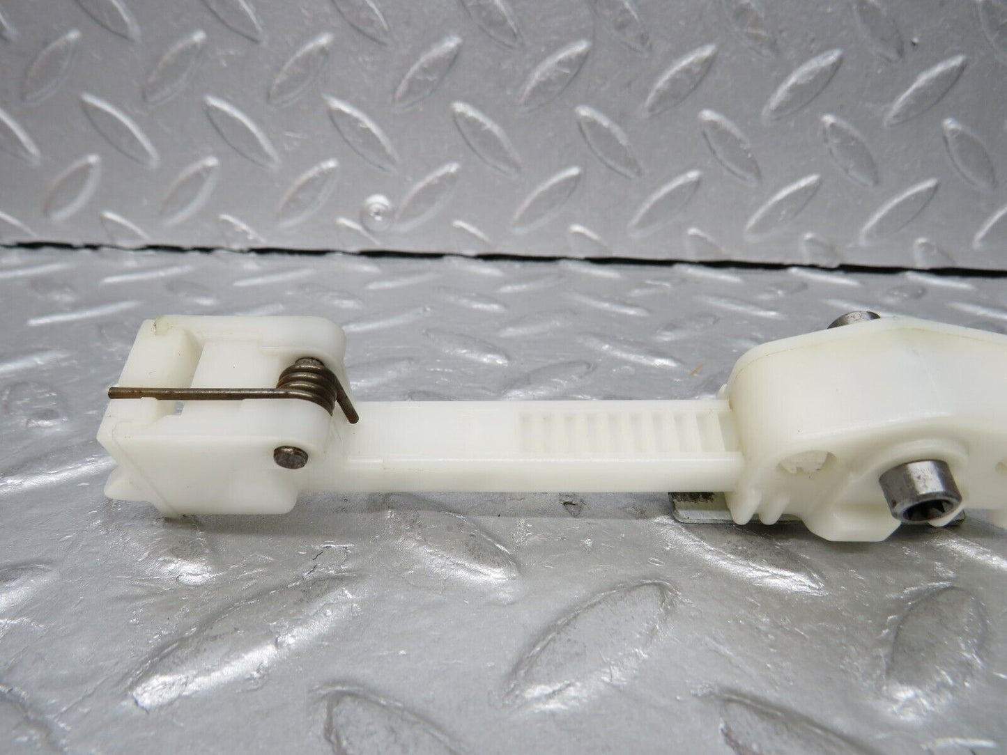 37105 Mercedes-Benz C126 420SEC Coupe Headrest Adjustment Plastic Rail Right