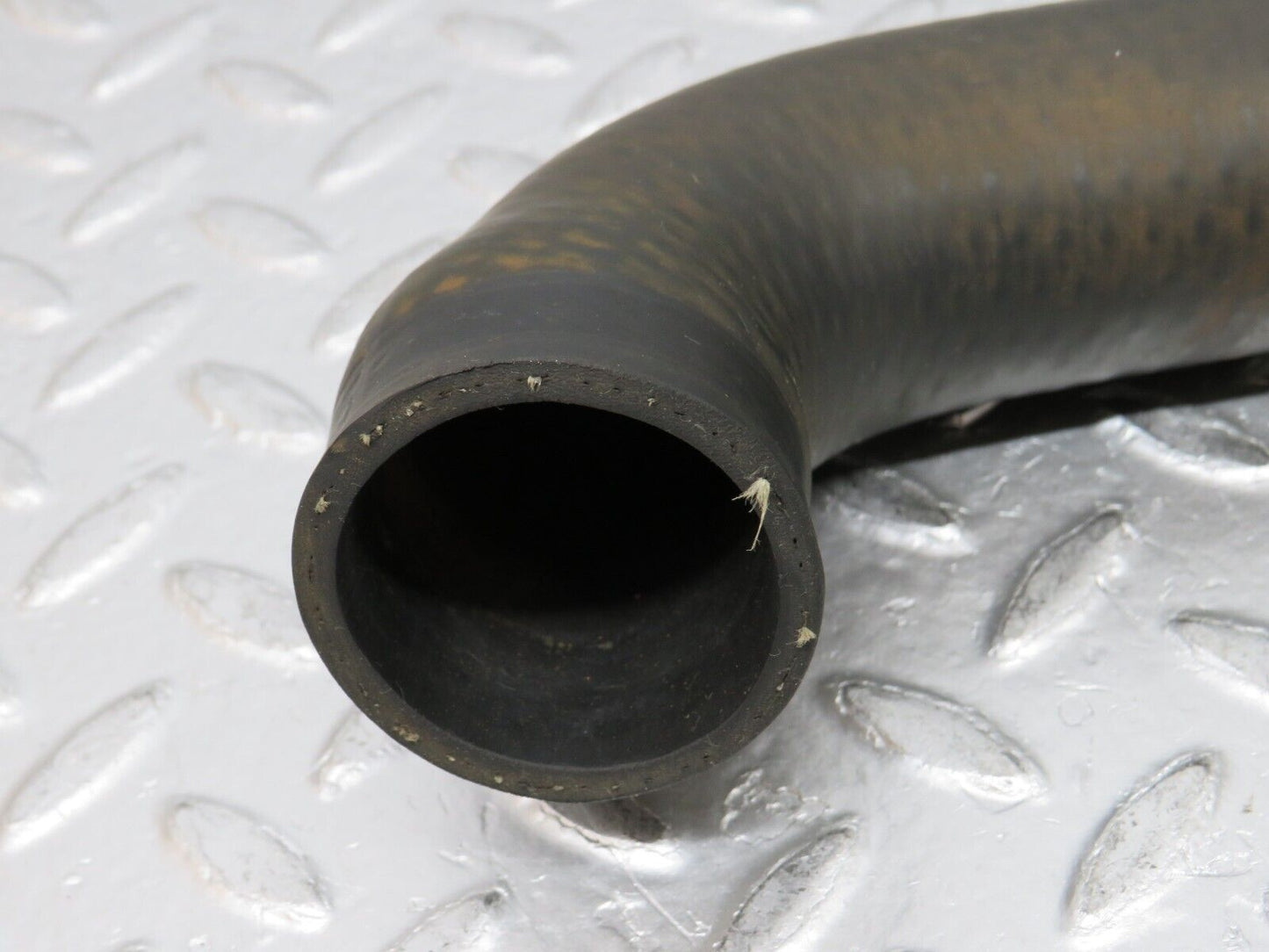 0798 Mercedes-Benz C107 350SLC Coupe Radiator Coolant Hose  1165013482