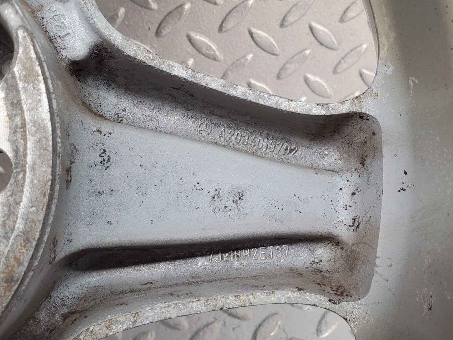 44880 Mercedes-Benz Alloy Wheel Set 7Jx16H2 ET37 2034010702