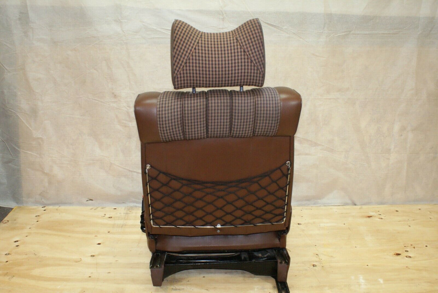 2498 Mercedes-Benz W116 350SE Driver Seat Right Side 1169101250