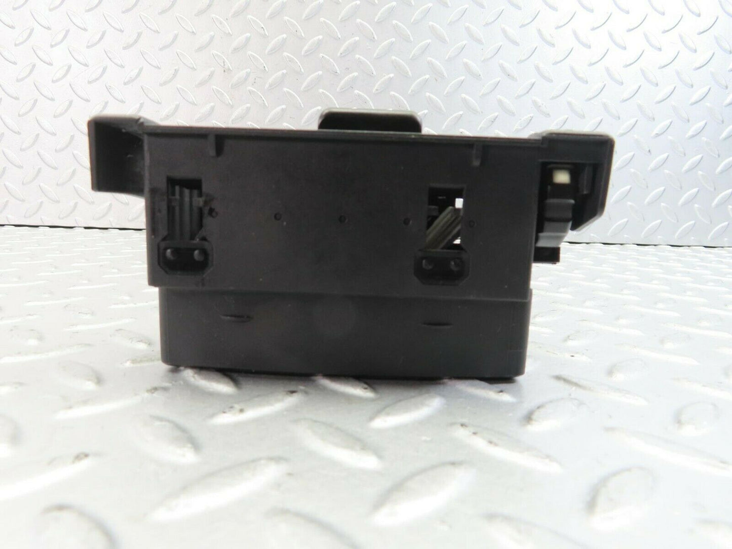 9398 Mercedes-Benz C124 300CE Coupe Dashboard Air Vent Left
