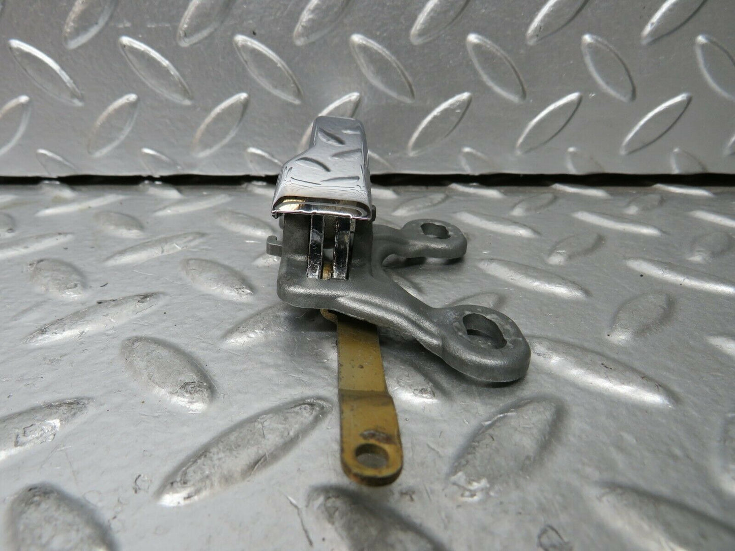 23451 Mercedes-Benz W114 280E Front Left Interior Door Handle 1107660319