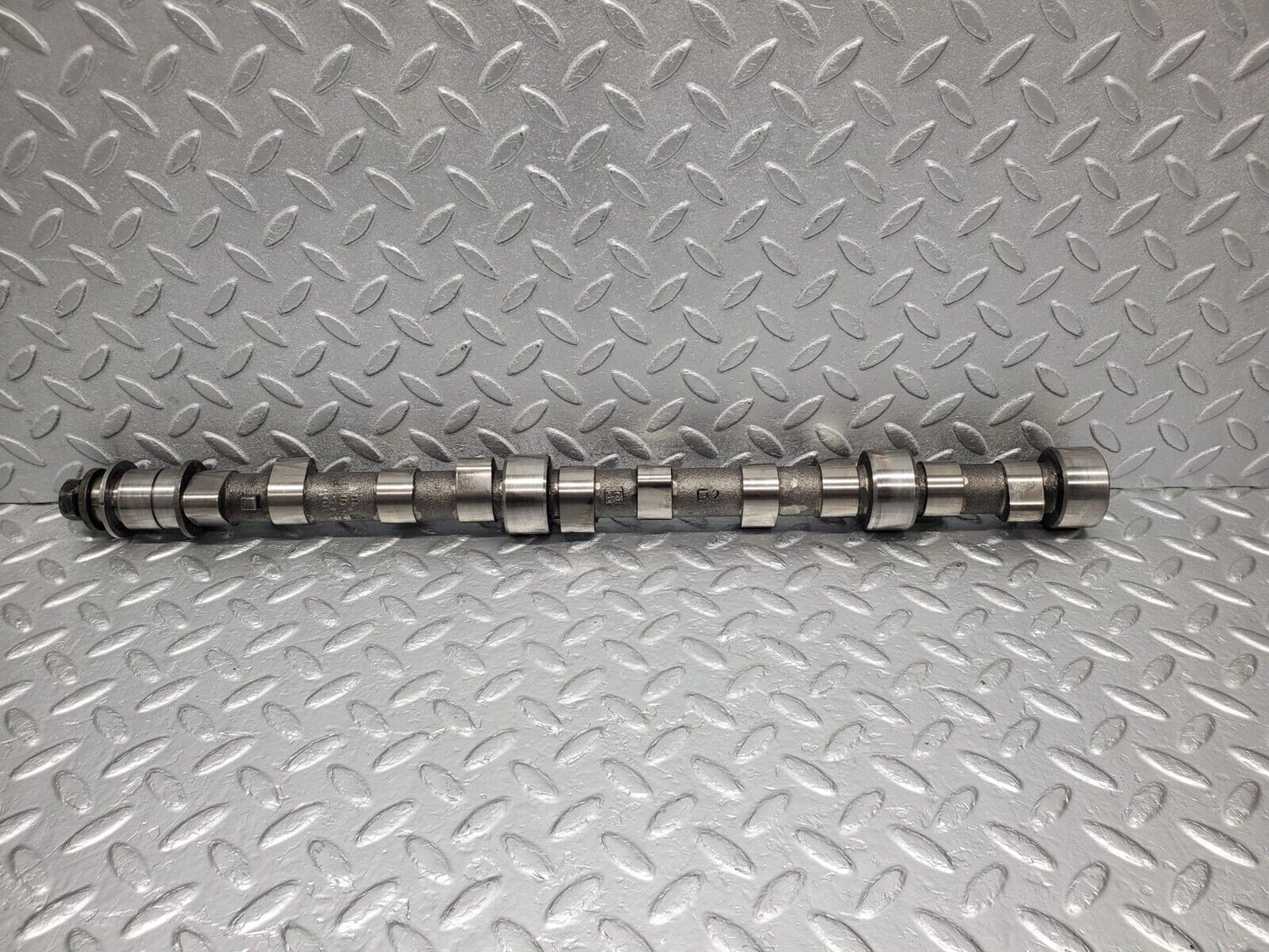 46325 Mercedes-Benz W123 300D Camshaft OM617