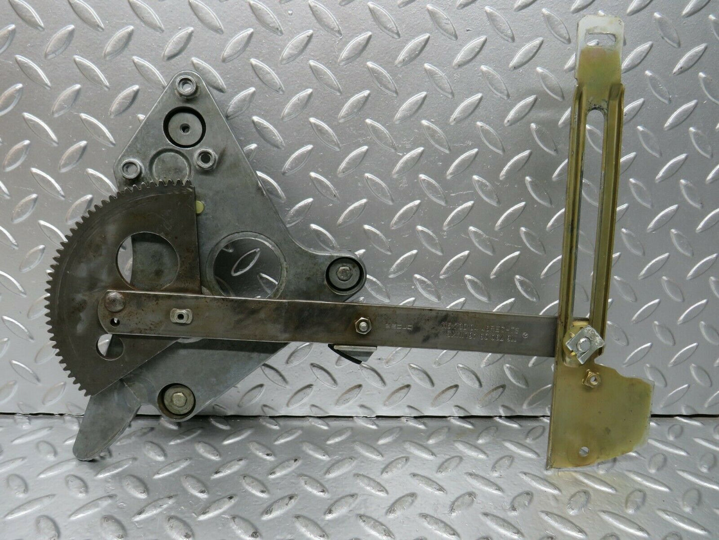 23211 Mercedes-Benz W116 350SE Rear Right Power Window Regulator 1167300446