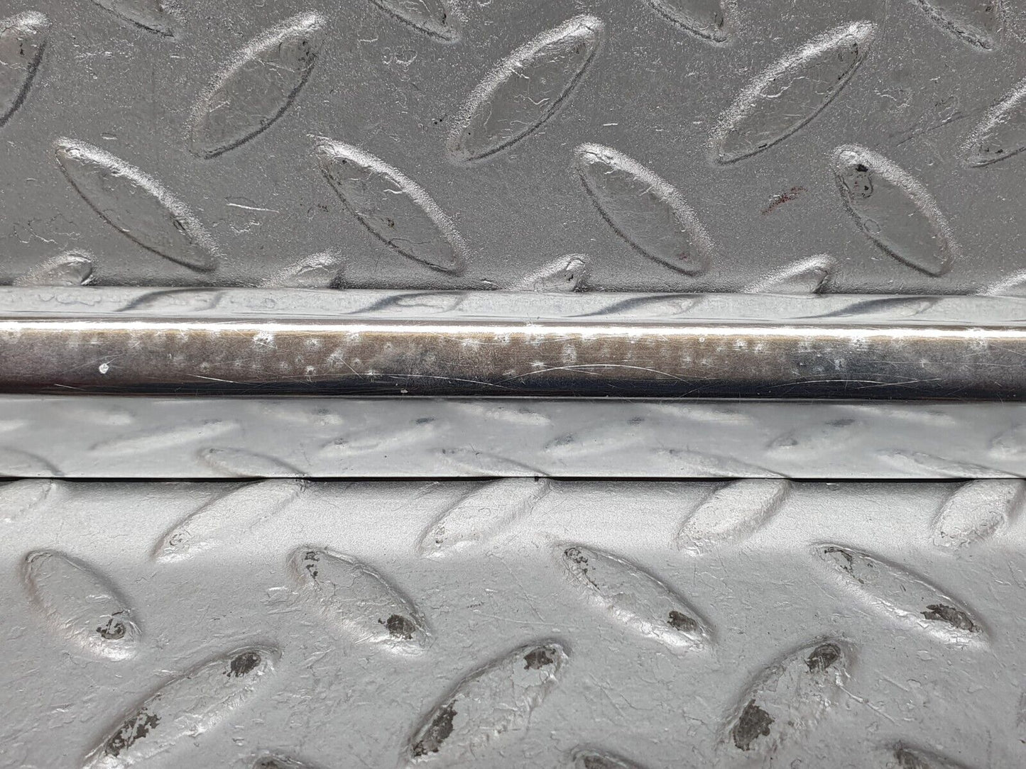 41188 Mercedes-Benz W126 300SE Rear Left Door Chrome Moulding Trim