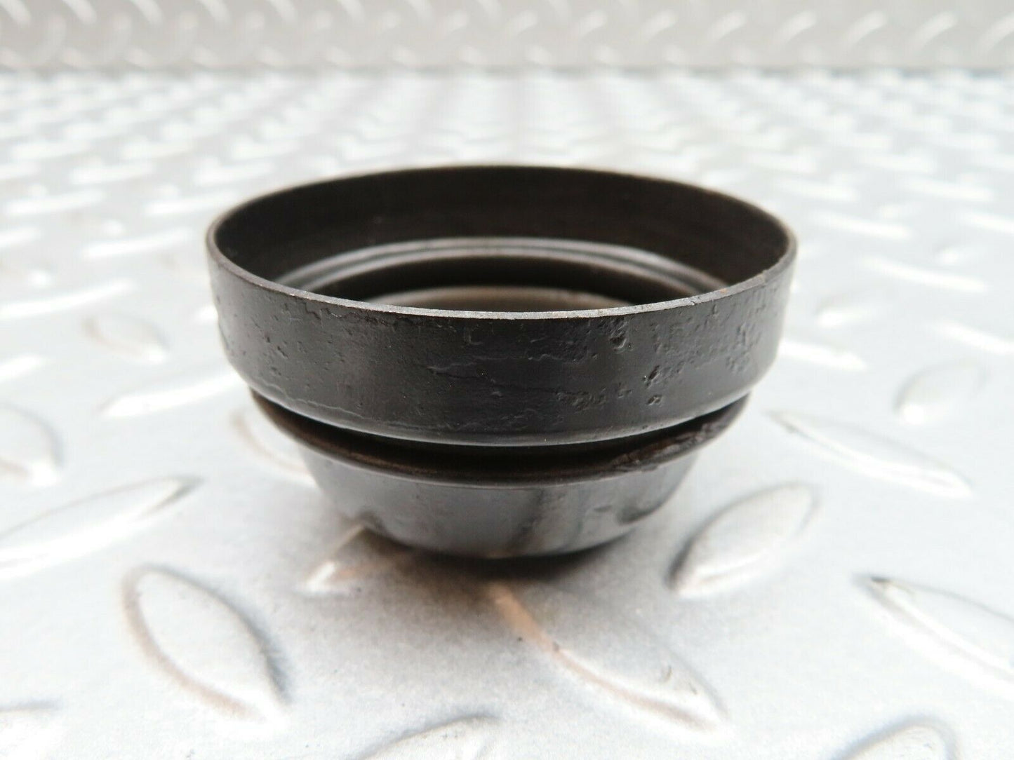 4915 Mercedes-Benz W123 230E Wheel Bearing Dust Cap