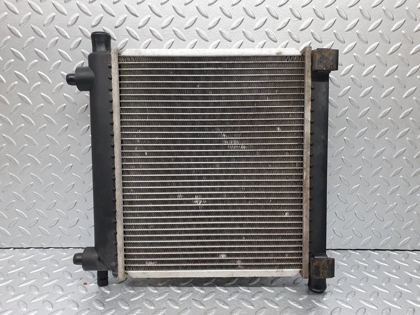 41399 Mercedes-Benz W124 200E Engine Coolant Radiator