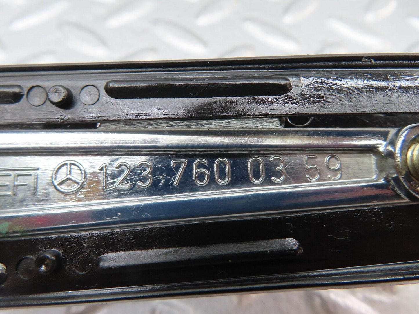 17949 Mercedes-Benz W123 200 Rear Right Exterior Door Handle 1237600359