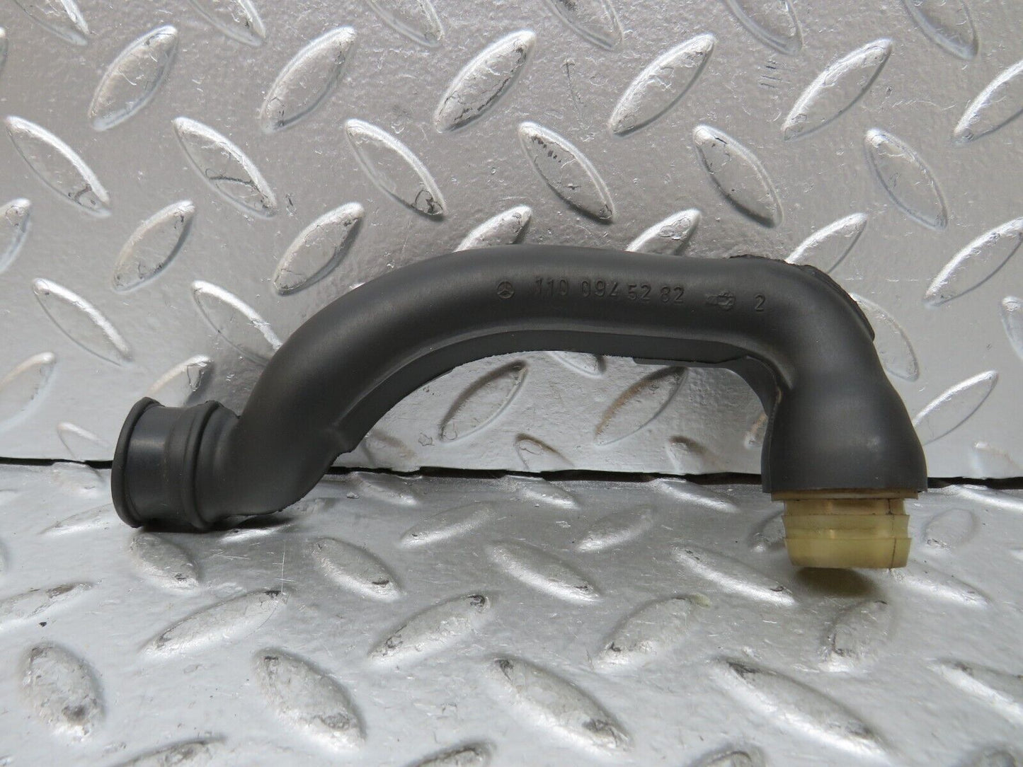 27294 Mercedes-Benz W123 280E Air Intake Pipe 1100945282