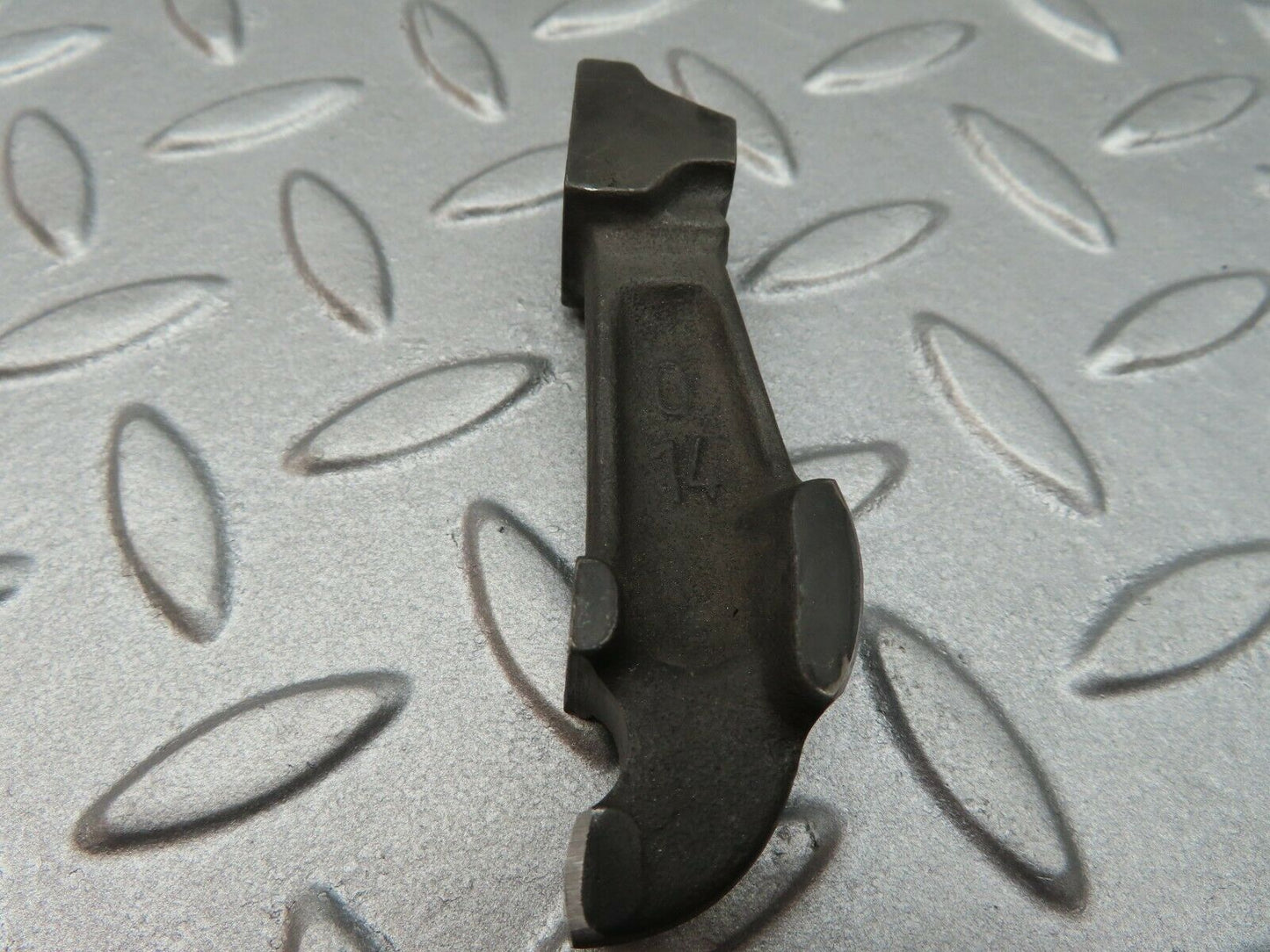 3529 Mercedes-Benz W108 280SE Valve Rocker Arm With Retaining Spring