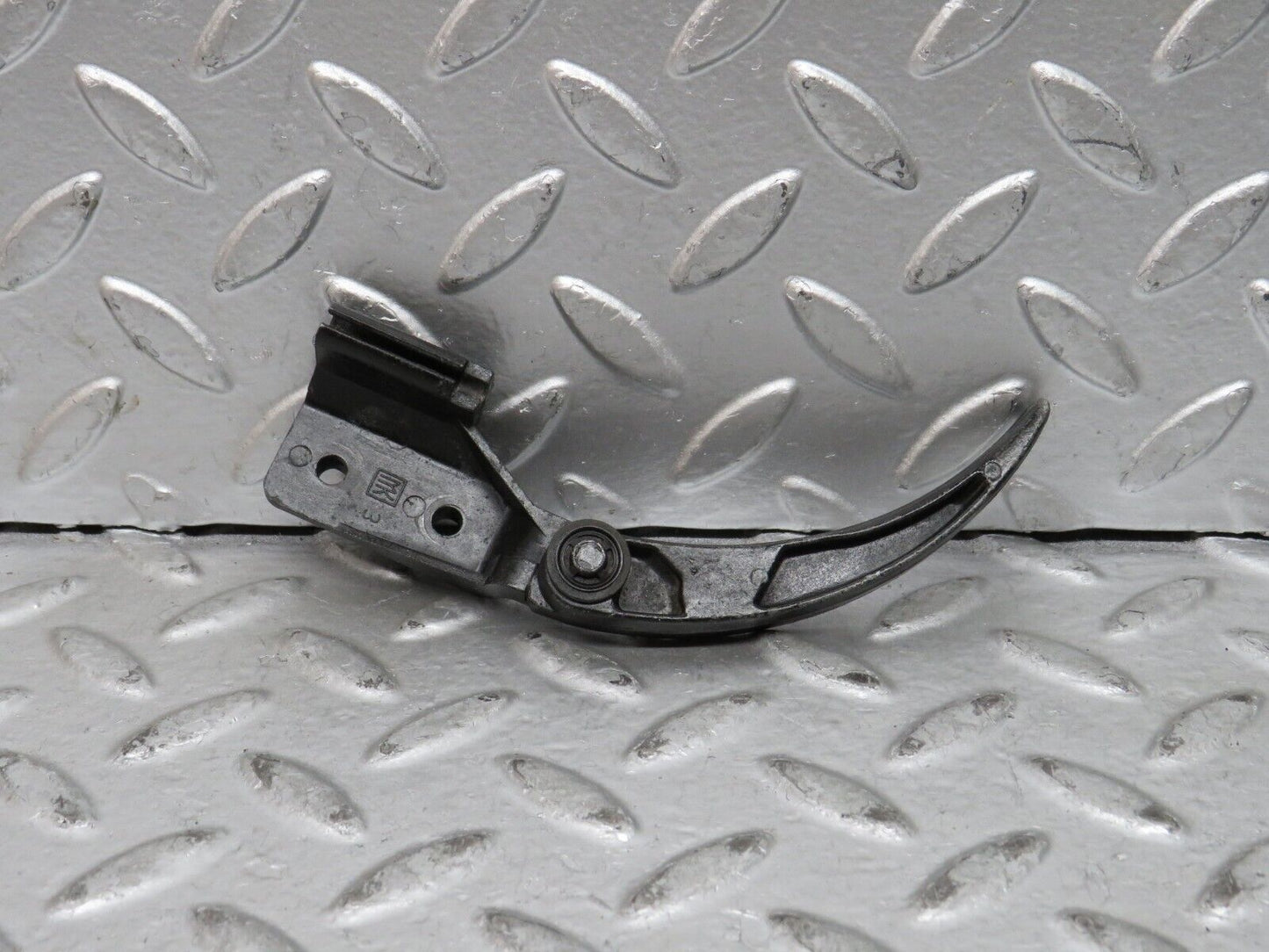 28310 Mercedes-Benz S123 240D Wagon Hood Opener Bonnet Opener Release