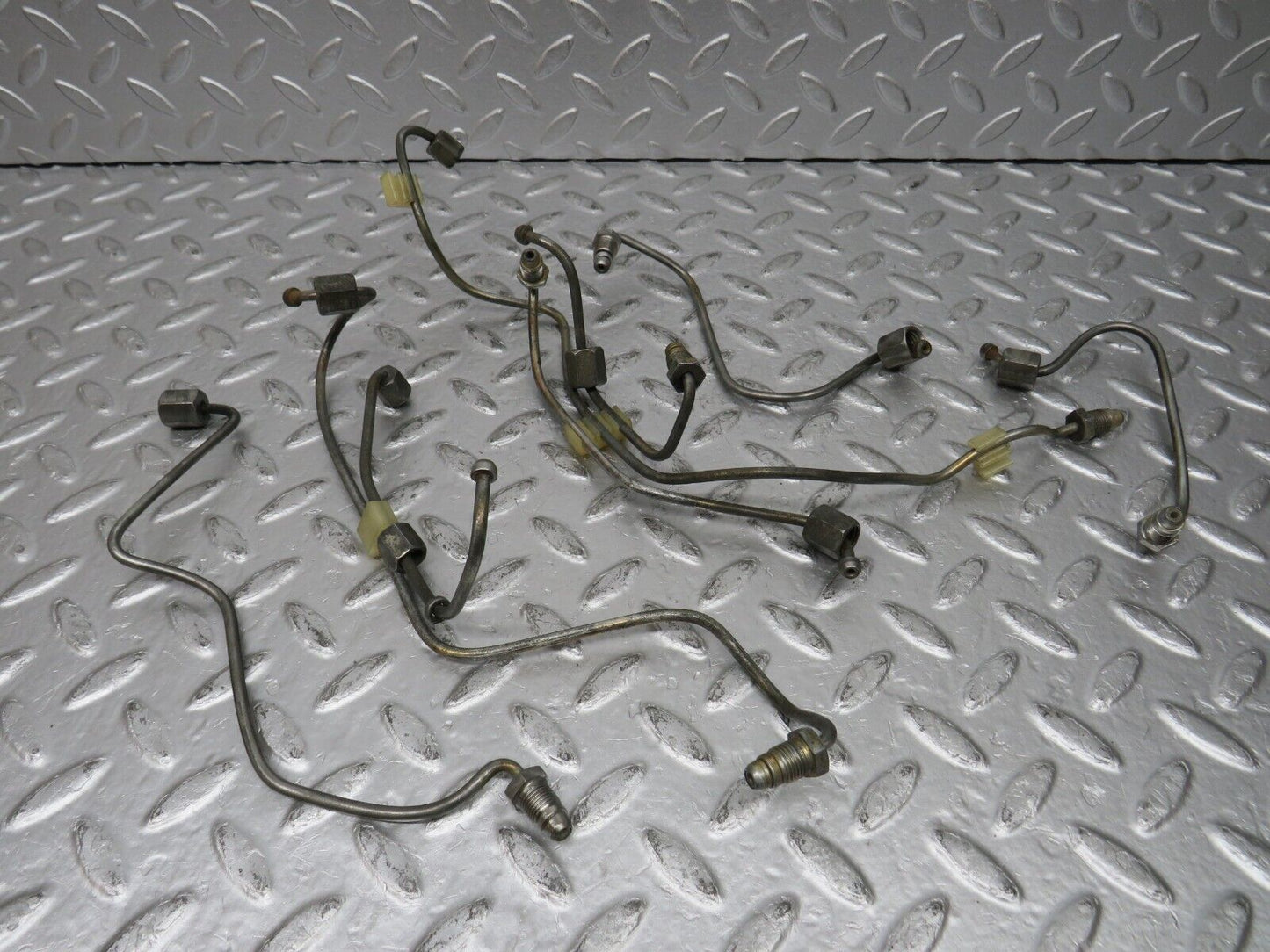 32717 Mercedes-Benz S124 300TE Wagon Fuel Line Hose Set