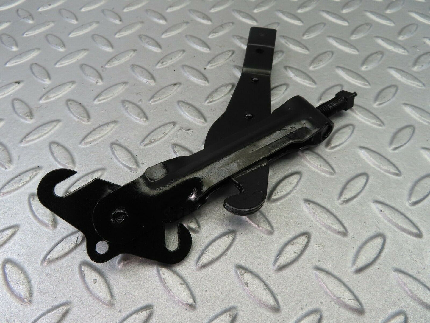 7479 Mercedes-Benz W116 450SE Handbrake Adjusting Handbrake Regulator