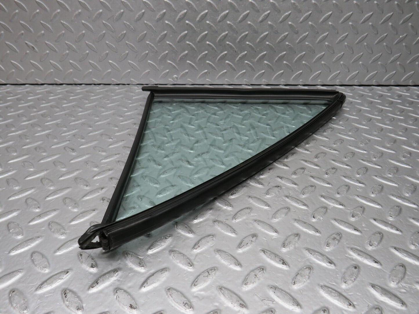 39067 Mercedes-Benz W201 190E 2.6L Rear Left Quarter Window Glass 2017350524