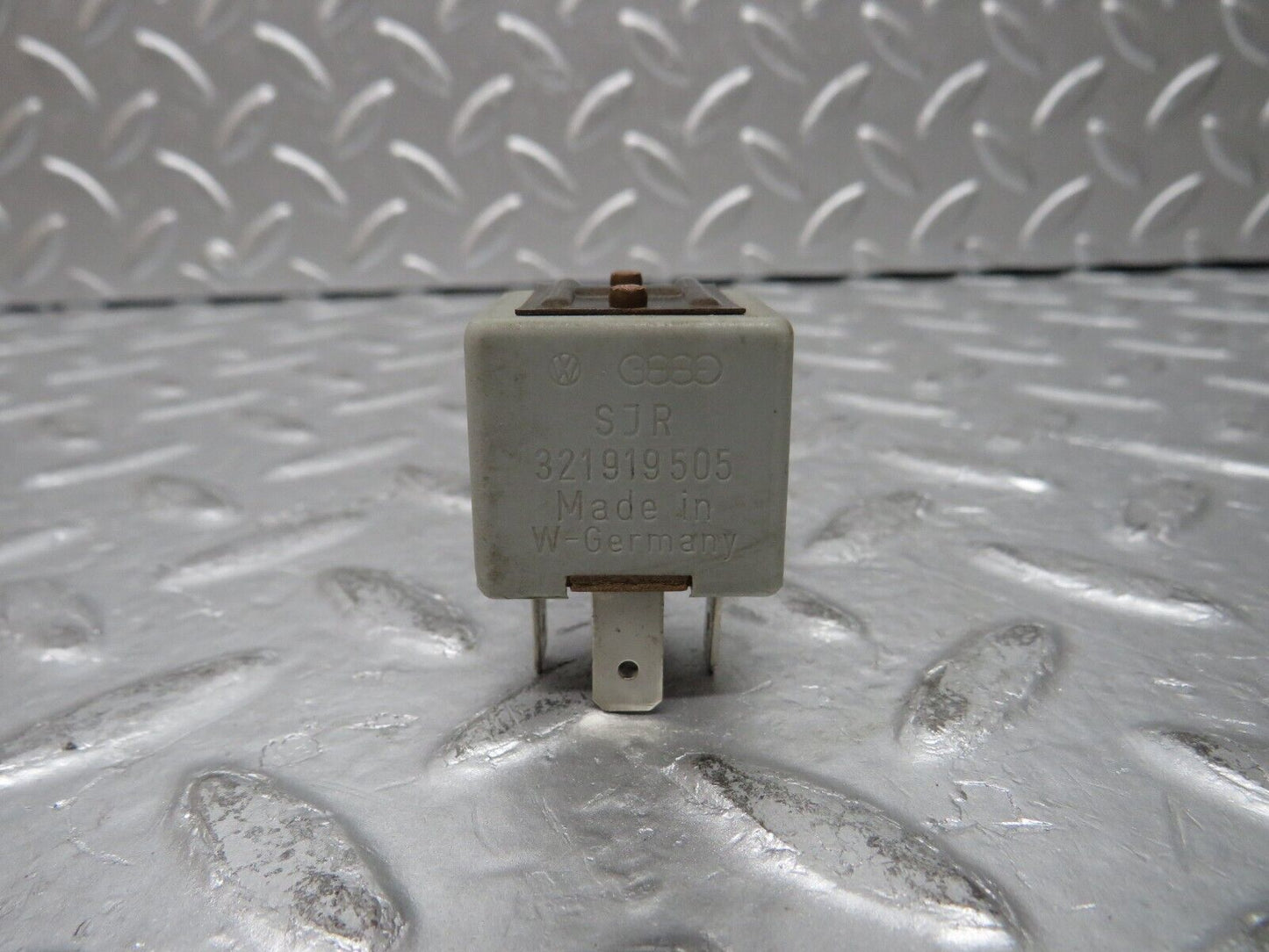 30090 Porsche 924 Multi Purpose Relay 321919505