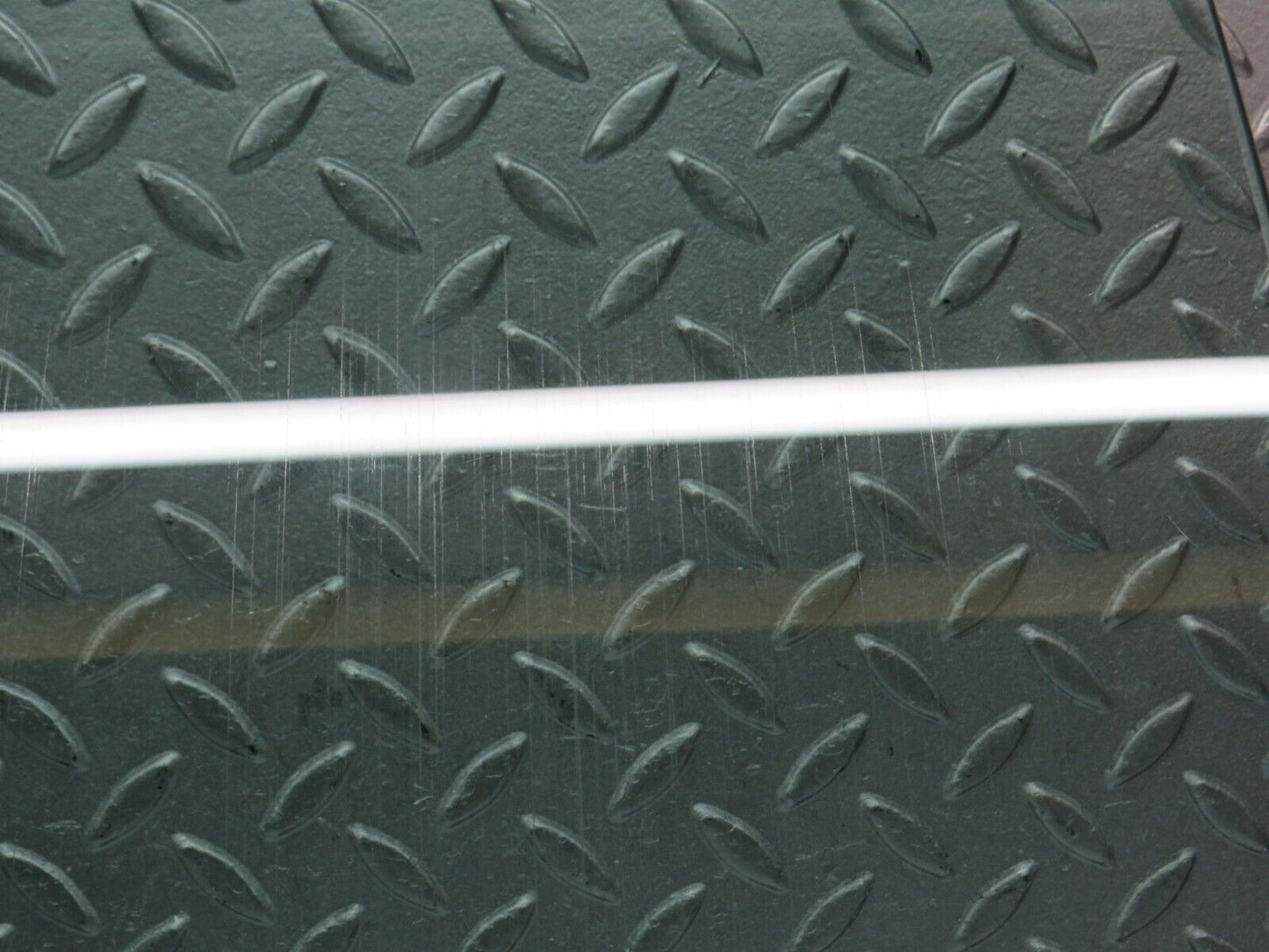 39665 Mercedes-Benz R129 320SL Coupe Left Door Window Glass