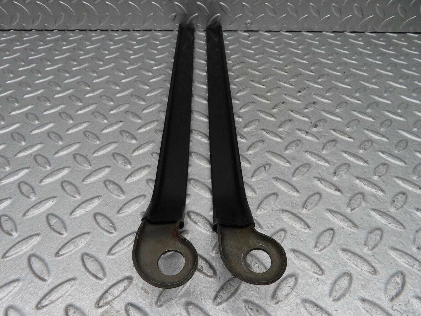 14424 Mercedes-Benz W116 350SE Seat Belt Runner Left Right