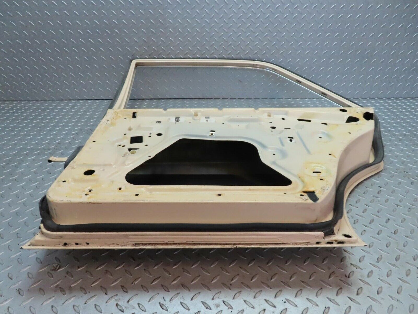 7001 Mercedes-Benz W123 230E Rear Right Door