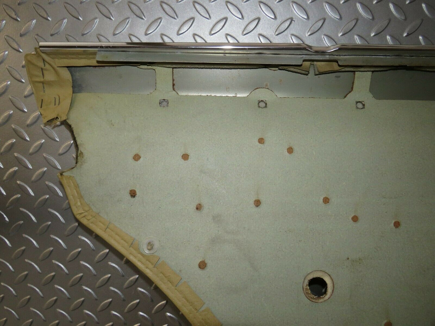 23929 Mercedes-Benz W123 280E Rear Right Door Card Beige