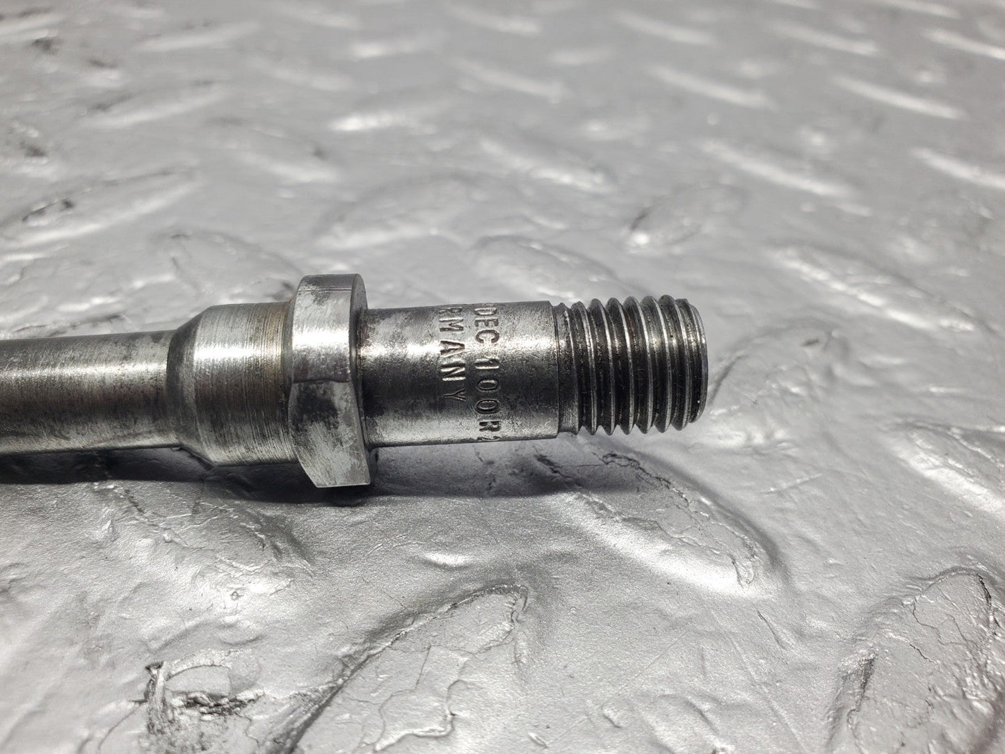 W112 fuel injector used OEM