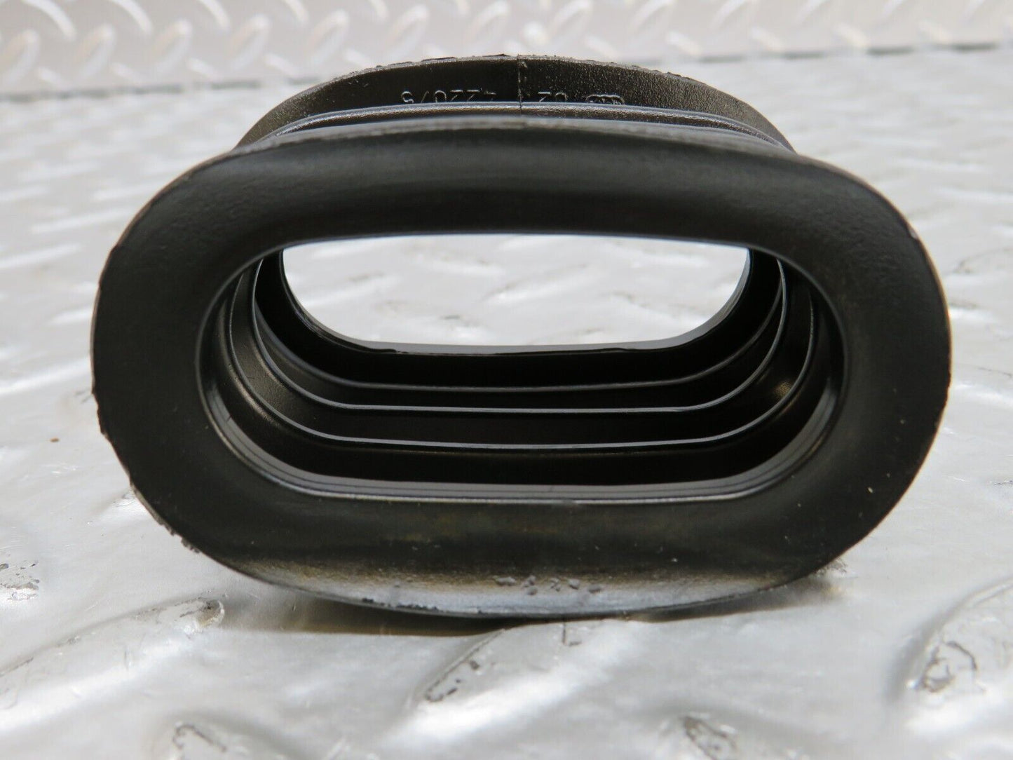 26522 Mercedes-Benz C124 220CE Door Wire Protector Rubber 1248210197