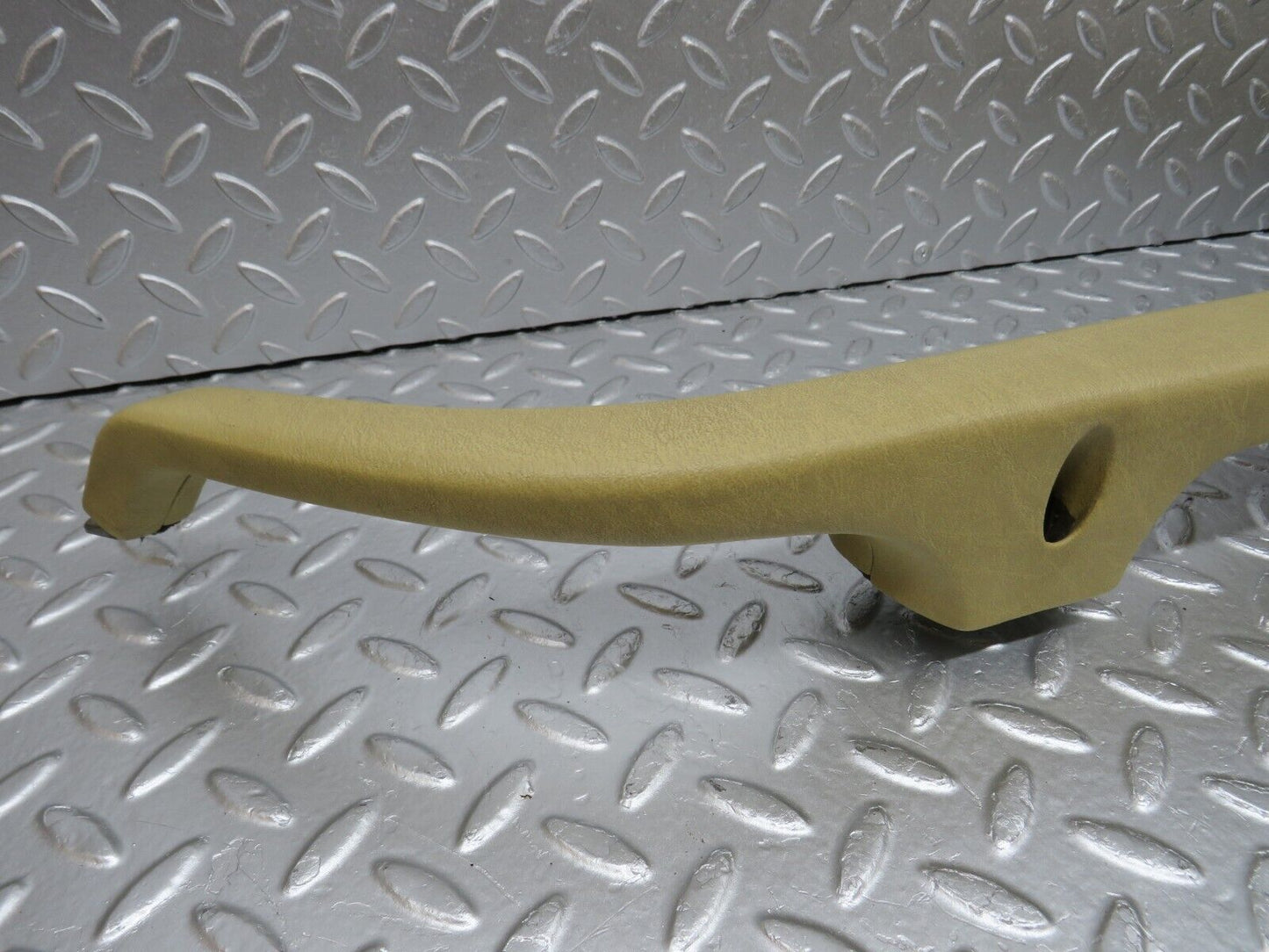 34287 Mercedes-Benz C126 380SEC Coupe Right Door Handle Arm Rest