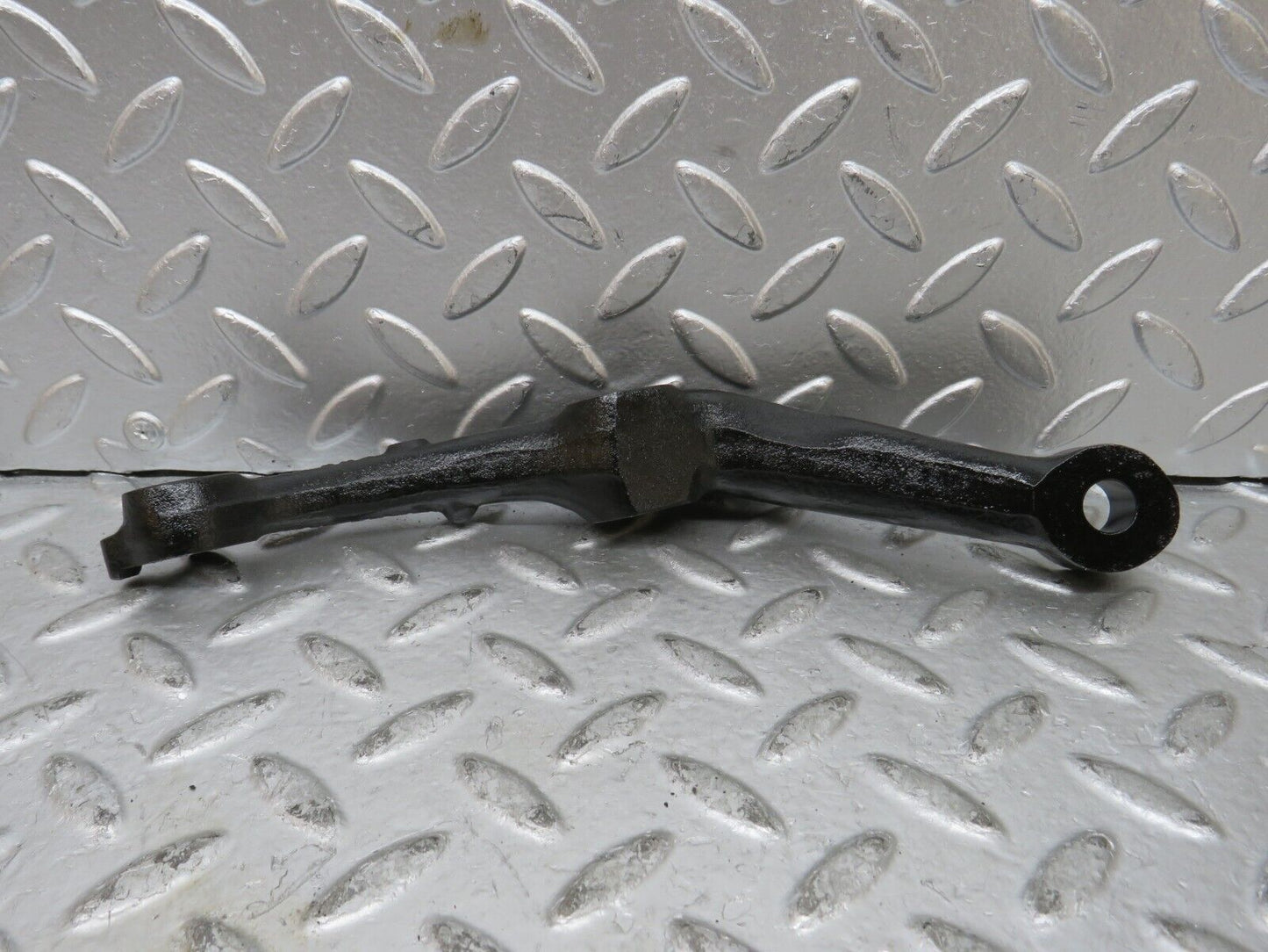 27398 Mercedes-Benz W123 280E Front Axle Steering Arm Right Side