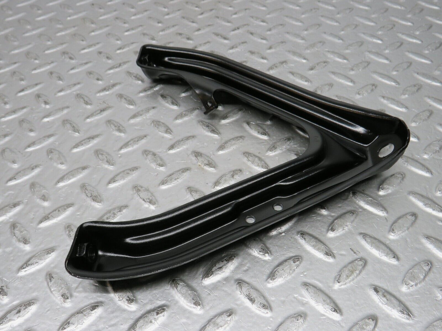 31990 Mercedes-Benz W123 230E Air Intake Manifold Bracket