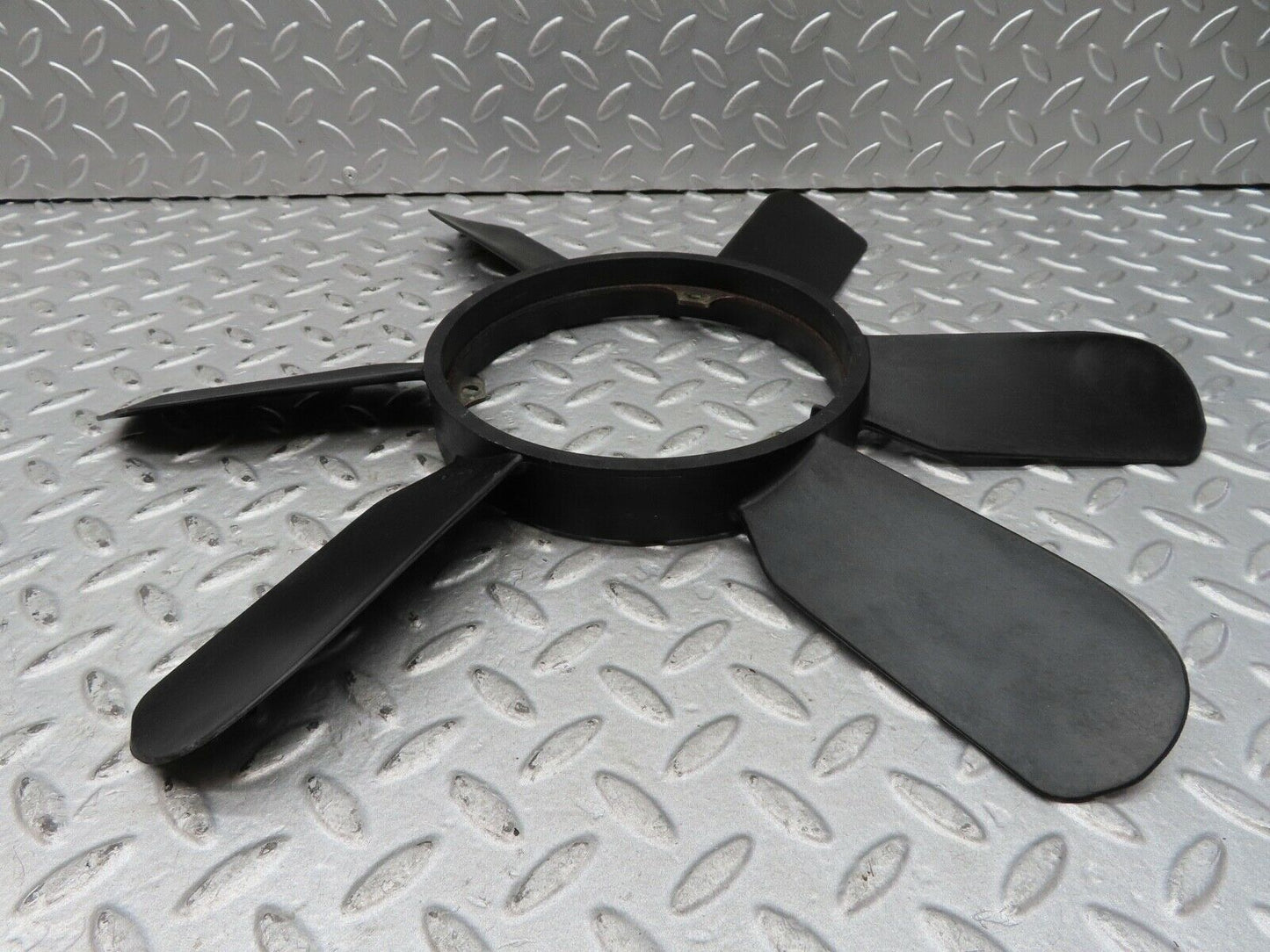 17304 Mercedes-Benz R129 300SL Coupe Engine Cooling Fan 1032000623