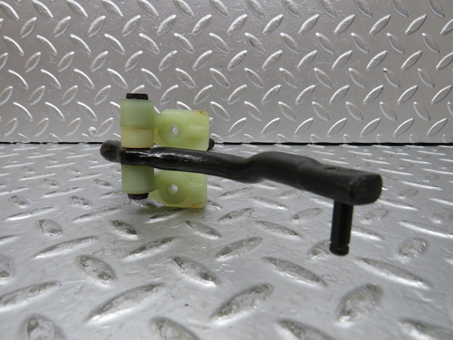 27292 Mercedes-Benz W123 280E Accelerator Pedal Linkage