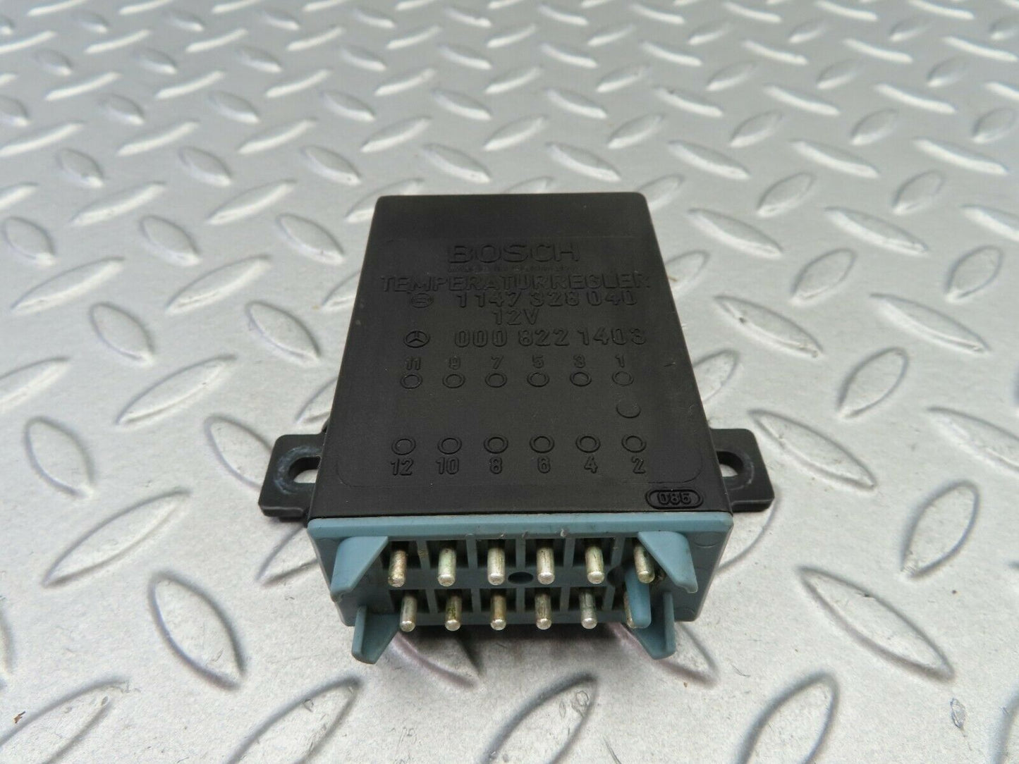 6192 Mercedes-Benz W126 380SE Heating Control Unit Bosch 0008221403