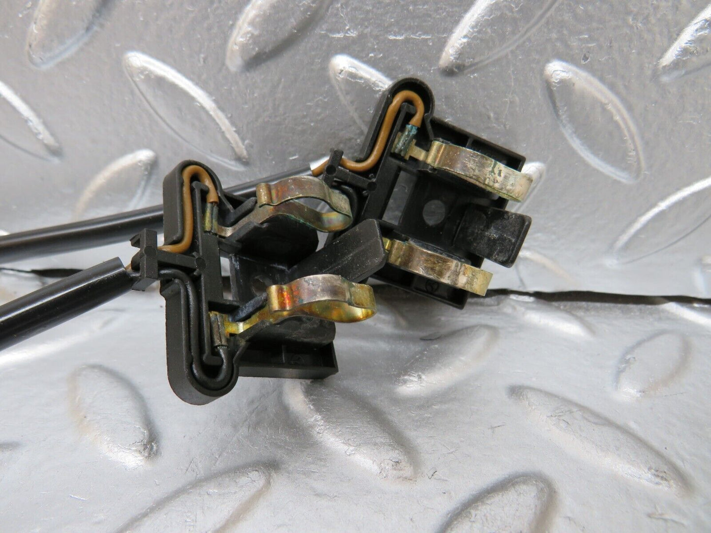 24957 Mercedes-Benz W140 S320 Sun Visor Lighting Contact Switch 2028101012