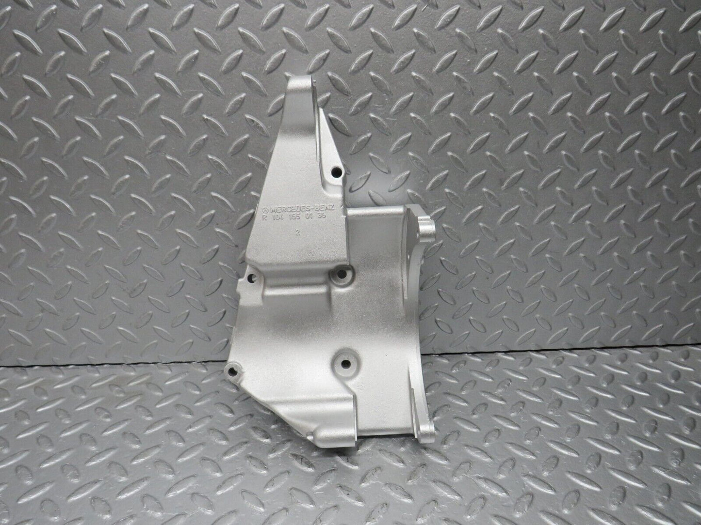 38134 Mercedes-Benz A124 320E Cabriolet Alternator Generator Bracket 1041550135