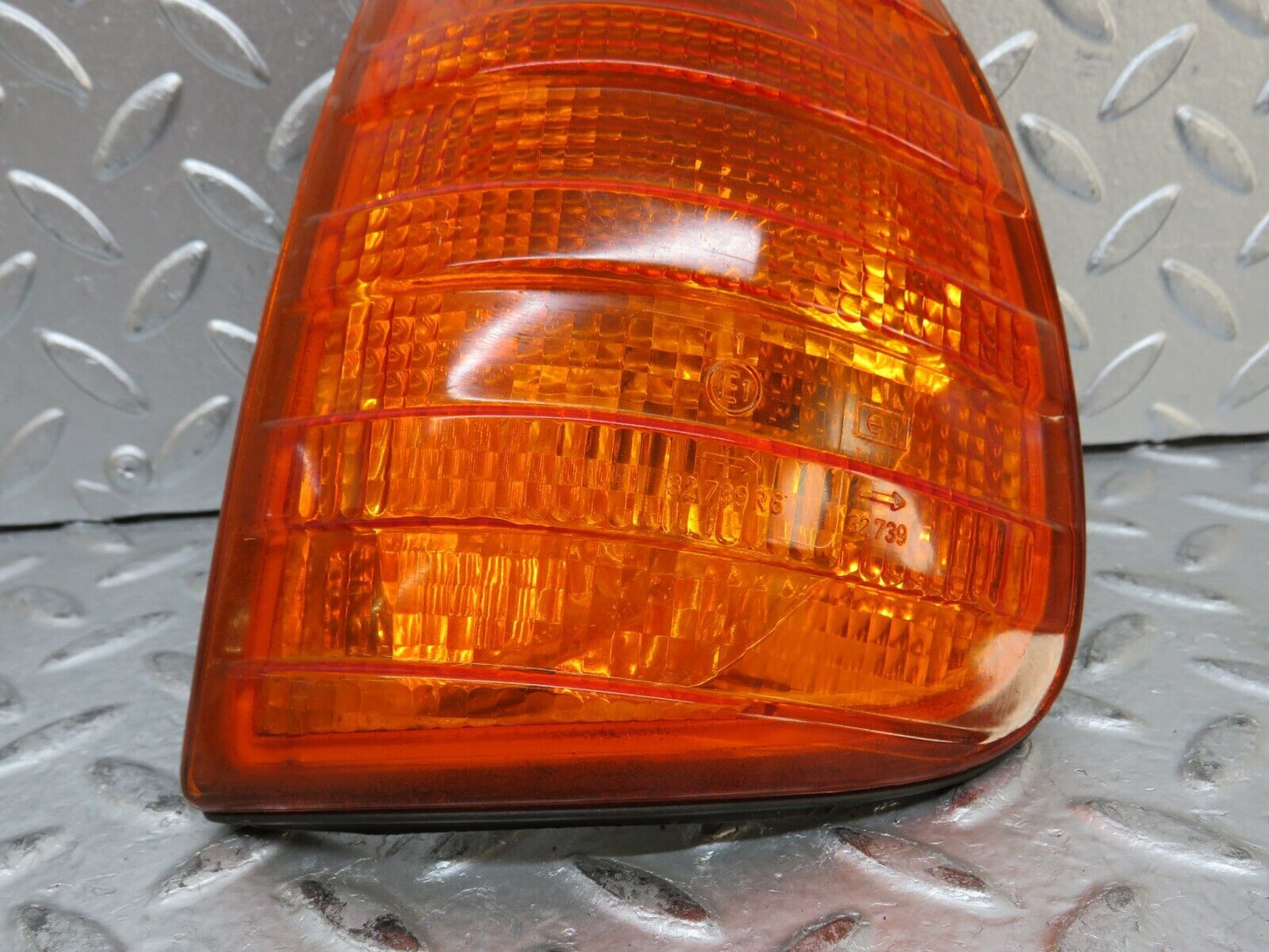 28352 Mercedes-Benz S123 240D Wagon Front Left Indicator Light Bosch 1305233916