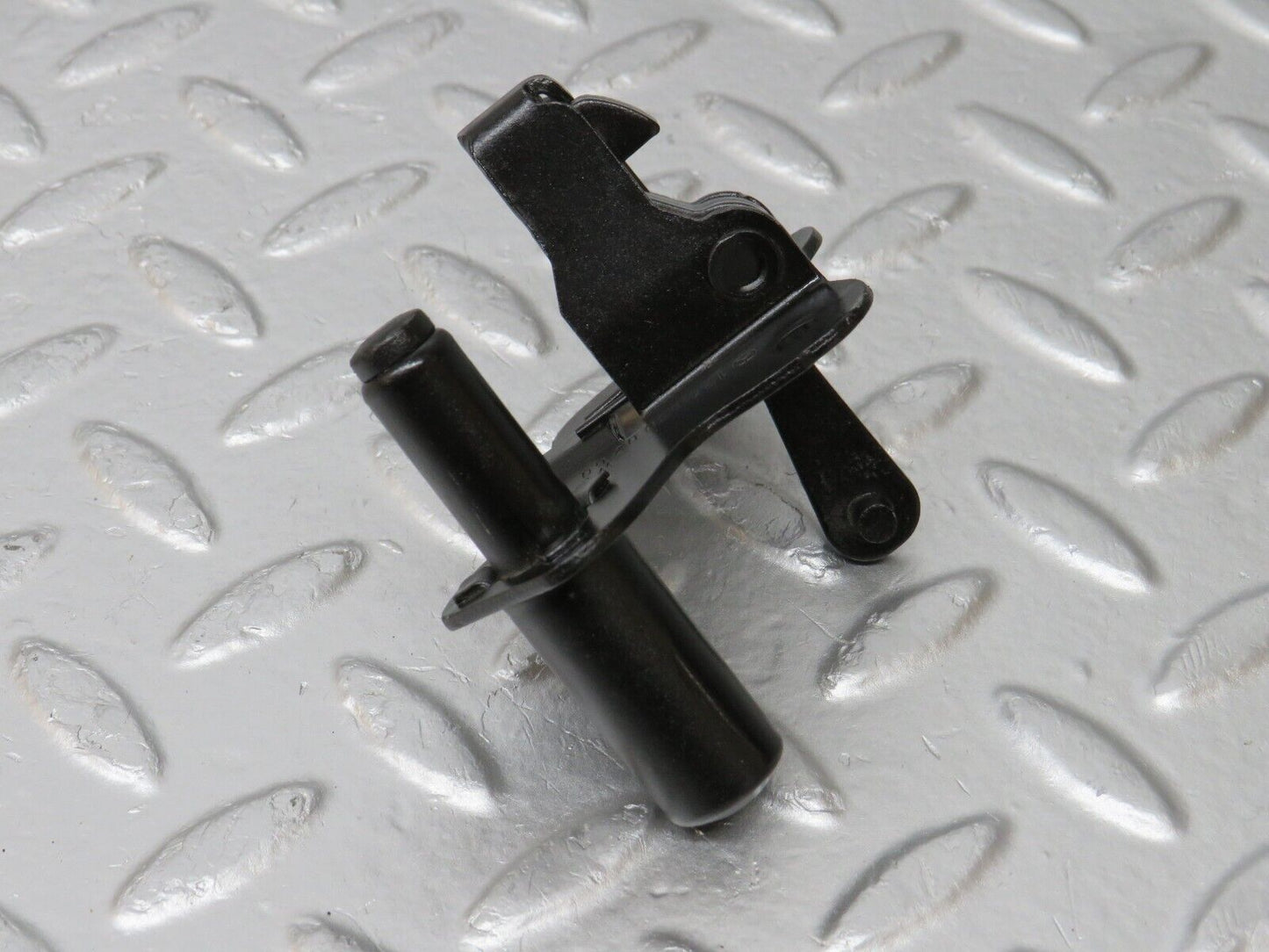 34676 Mercedes-Benz W124 260E Bonnet Lock Catch 1248800260