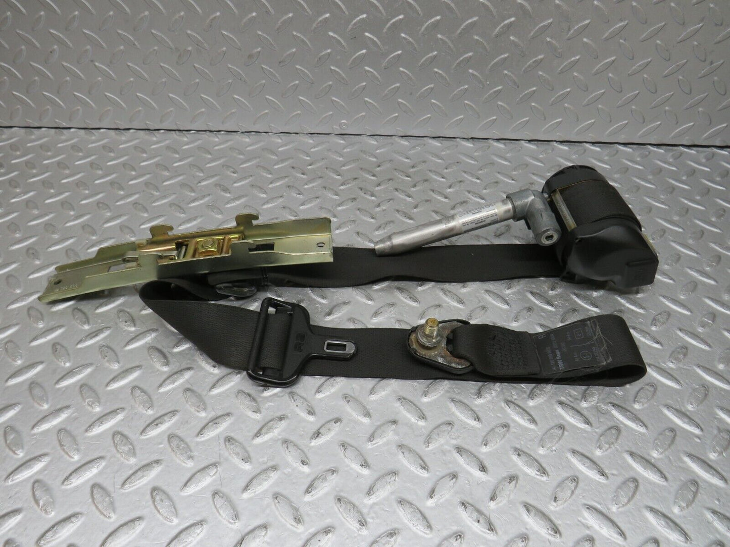 36317 Mercedes-Benz W126 420SE Front Right Seat Belt 1268604086 1268680011