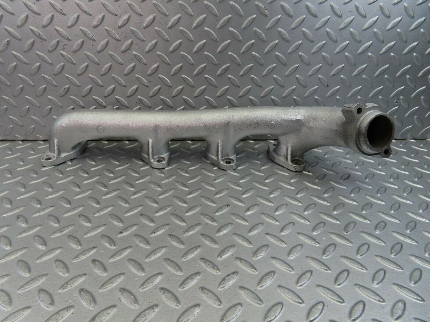 9085 Mercedes-Benz W116 Exhaust Manifold Left 1161423401