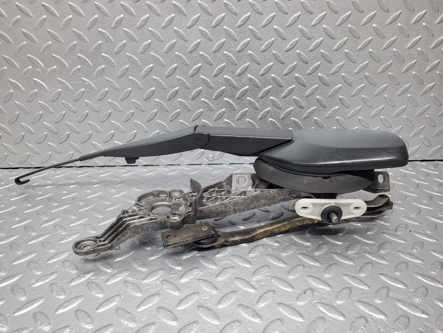 45258 Mercedes-Benz R129 300SL Coupe Wiper Mechanism Linkage Bosch